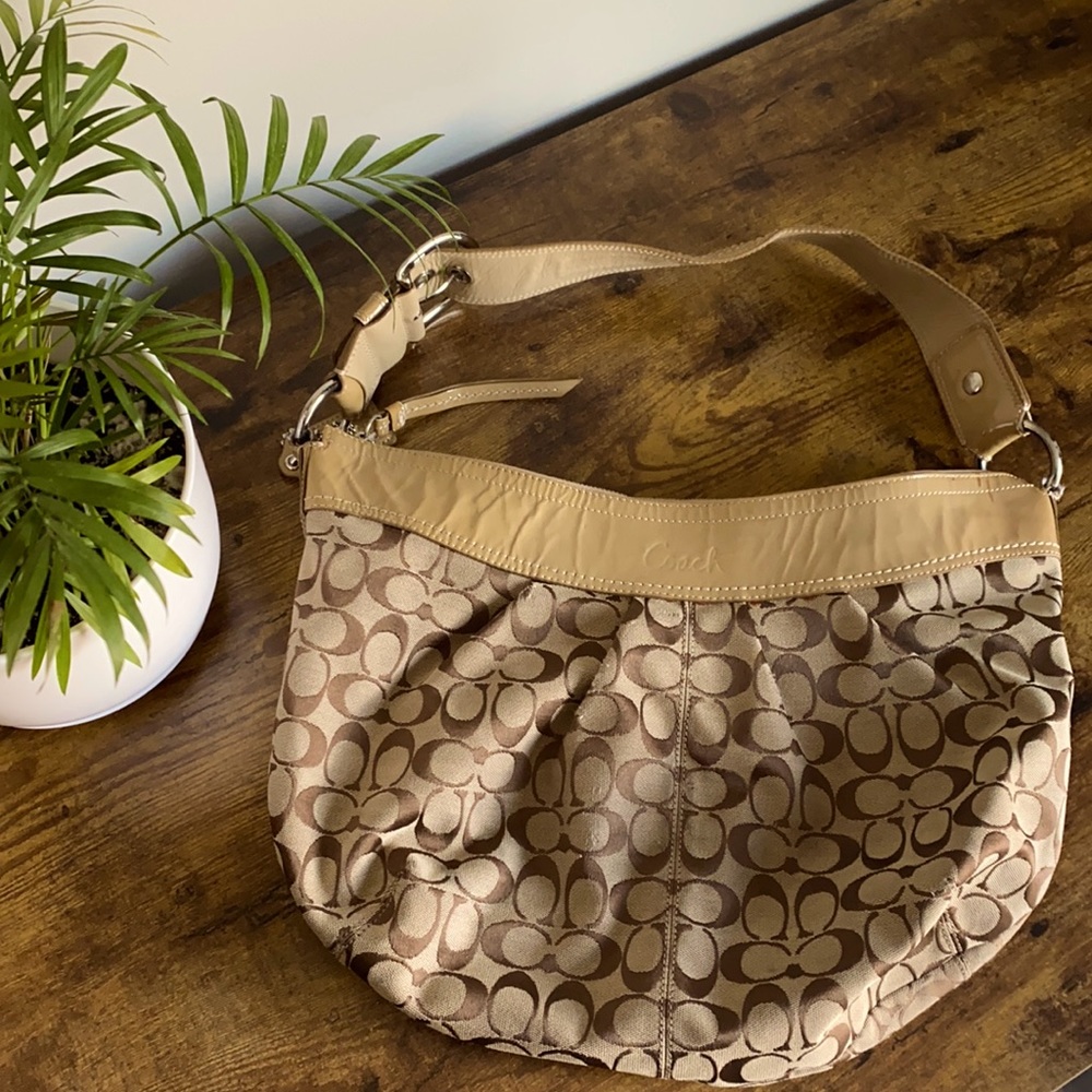 COACH F13741 Signature Large Soho Pulley Ted Hobo
